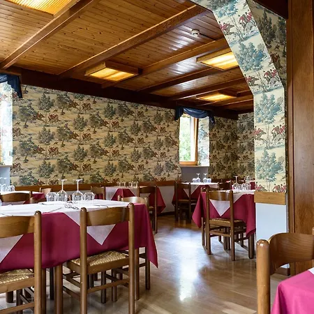 Appennino 3* 菲乌马尔博