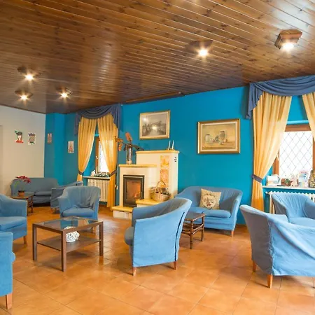 Appennino 3* 菲乌马尔博